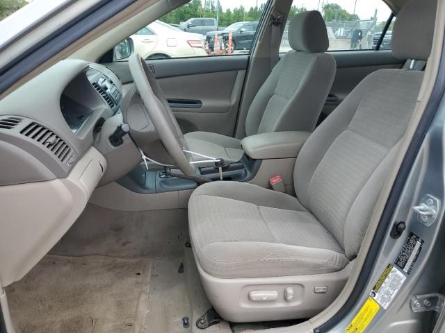 2005 Toyota Camry LE