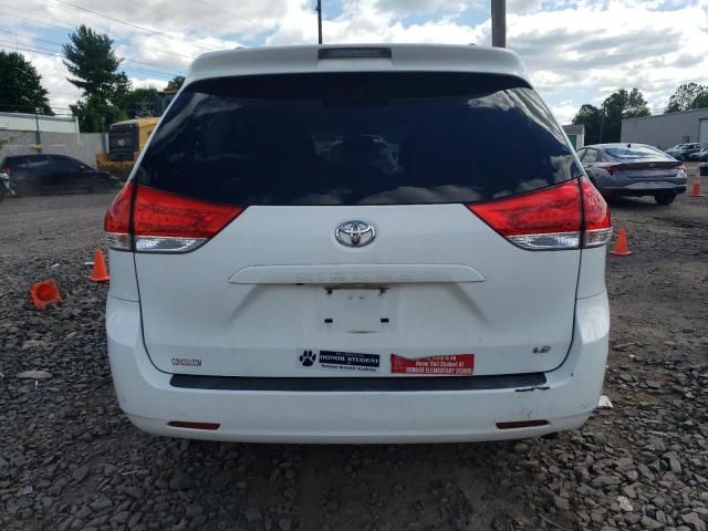 2011 Toyota Sienna LE