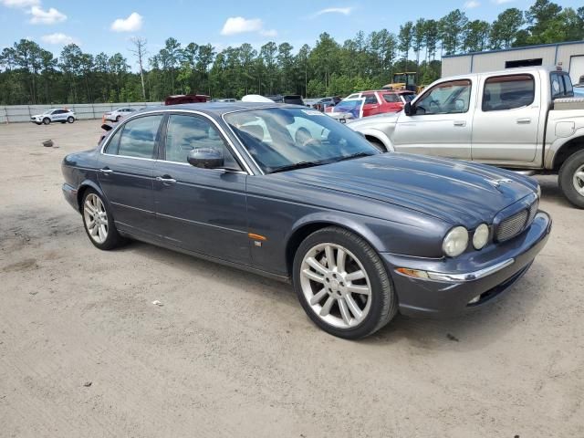 2004 Jaguar XJR S