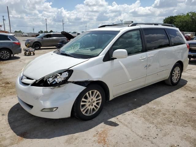 2008 Toyota Sienna XLE