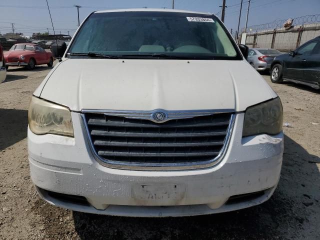 2008 Chrysler Town & Country LX