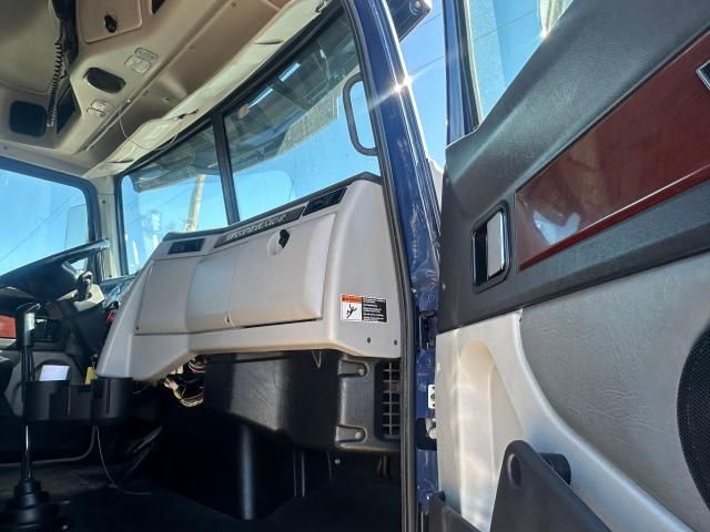 2019 Western Star 5700 XE