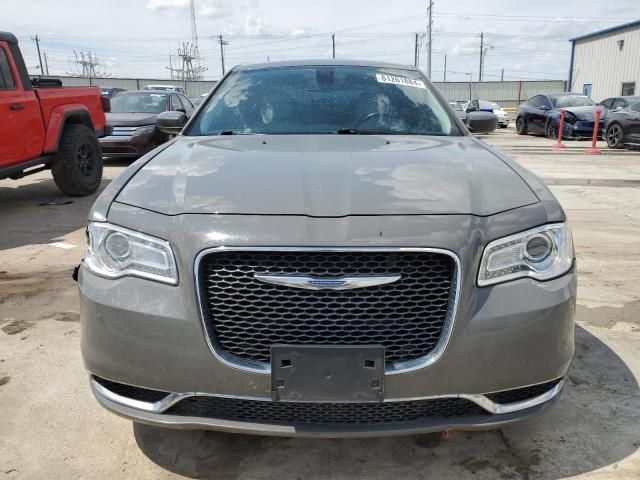 2017 Chrysler 300 Limited