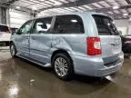 2013 Chrysler Town & Country Touring L