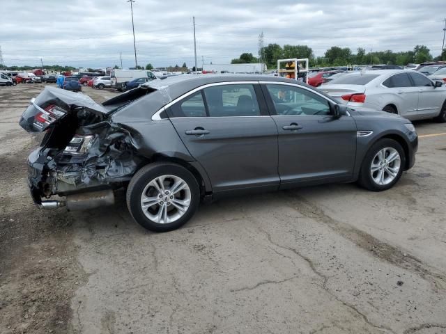 2018 Ford Taurus SEL