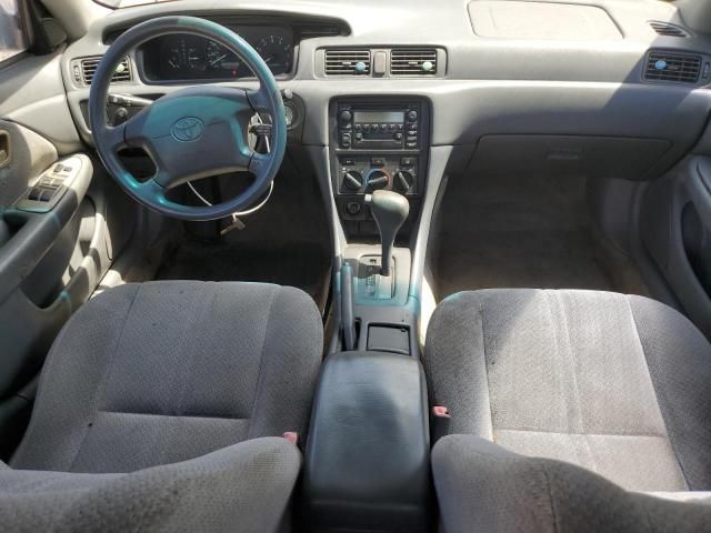 2001 Toyota Camry LE