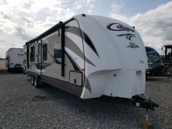 Camiones dañados por inundaciones a la venta en subasta: 2015 Keystone Cougar