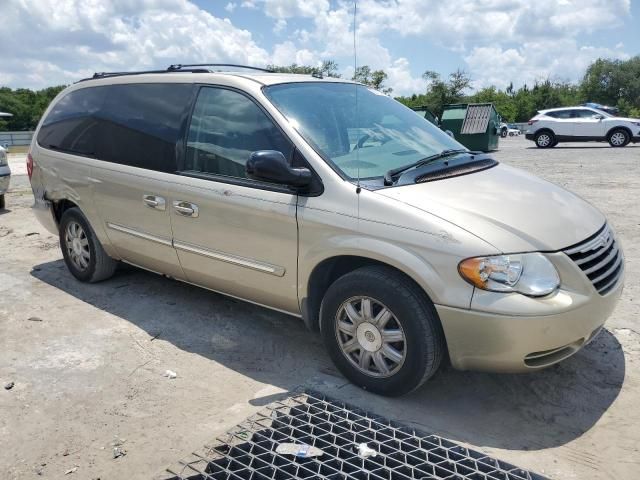 2006 Chrysler Town & Country Touring