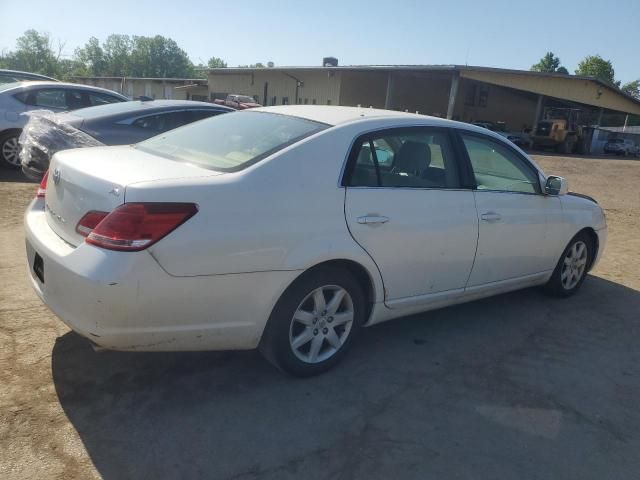 2005 Toyota Avalon XL