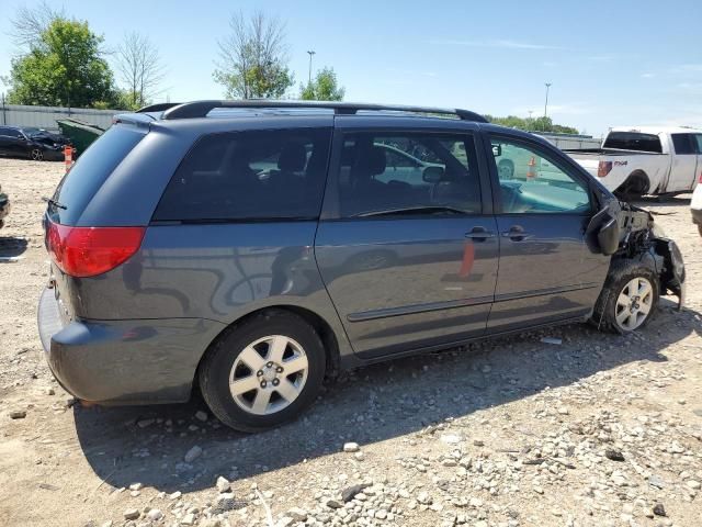 2009 Toyota Sienna CE