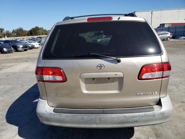 2002 Toyota Sienna LE