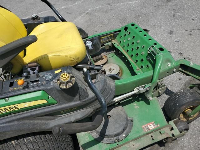 1999 John Deere Mower