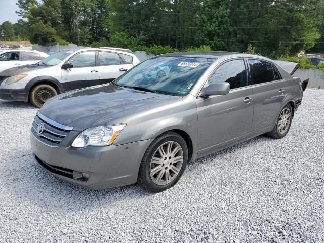 2005 Toyota Avalon XL