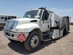 2004 International 4000 4400