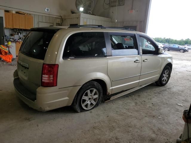 2010 Chrysler Town & Country Touring