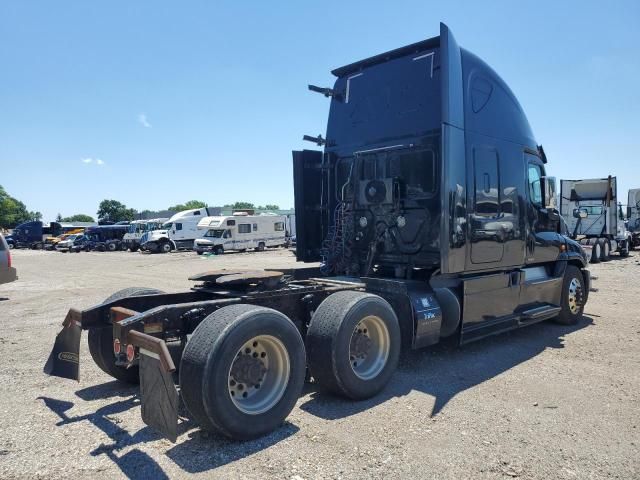 2017 Freightliner Cascadia 125