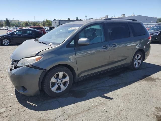 2012 Toyota Sienna LE