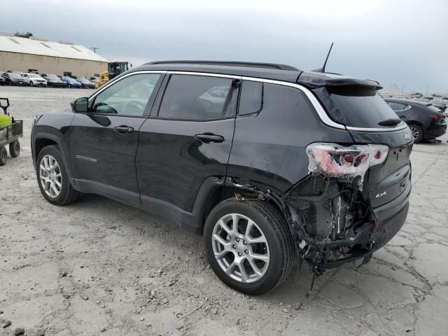 2023 Jeep Compass Latitude LUX