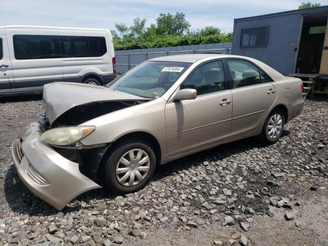 2005 Toyota Camry LE