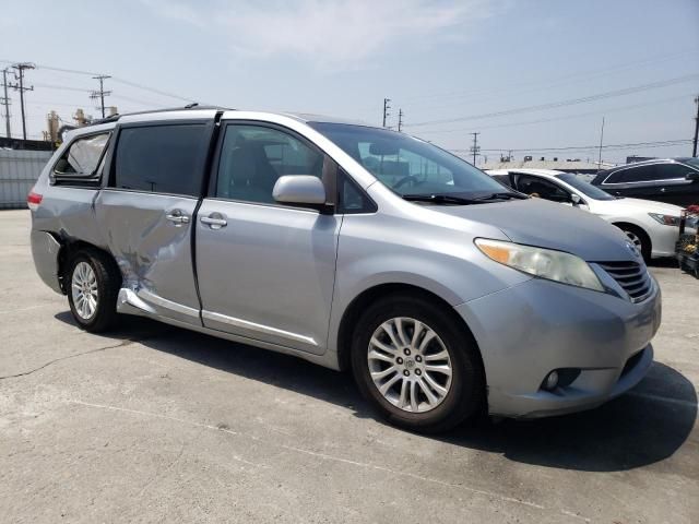 2011 Toyota Sienna XLE