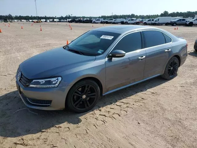 2012 Volkswagen Passat SE