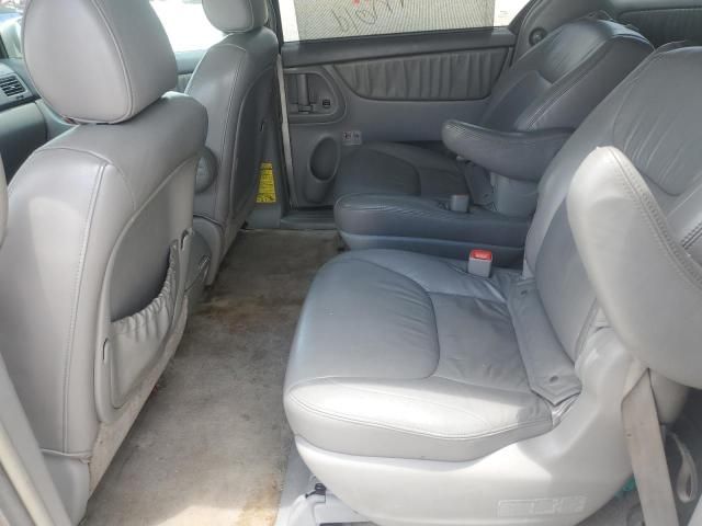 2007 Toyota Sienna XLE