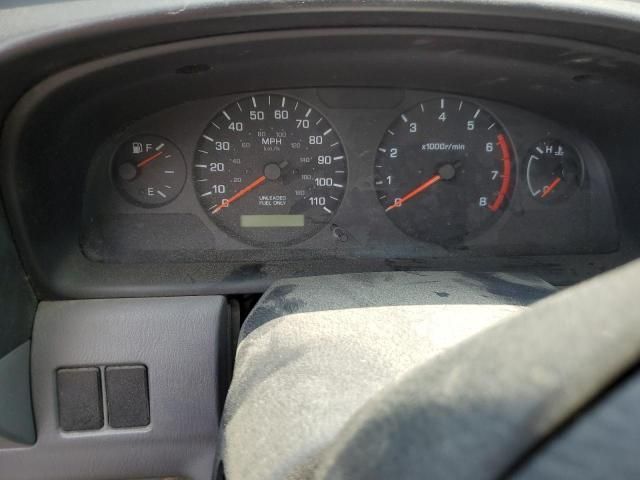 2000 Nissan Frontier XE