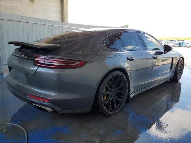 2017 Porsche Panamera 2