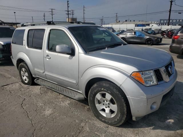 2006 Nissan Pathfinder LE