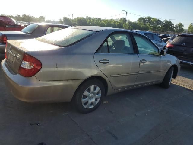 2004 Toyota Camry LE