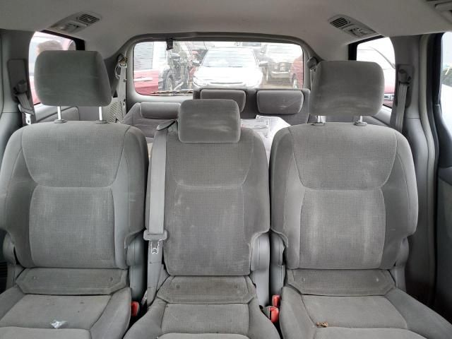 2005 Toyota Sienna CE