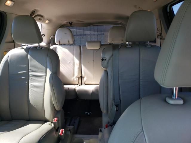 2012 Toyota Sienna XLE