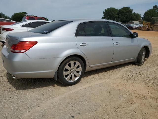 2005 Toyota Avalon XL