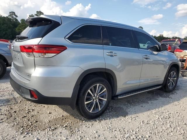 2018 Toyota Highlander SE