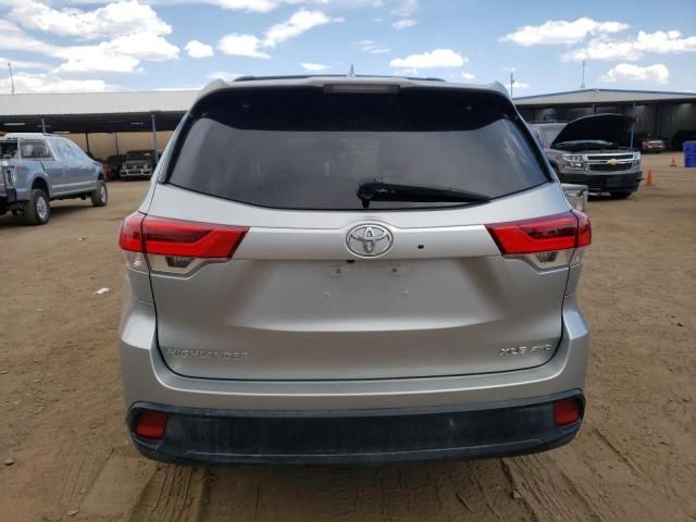 2017 Toyota Highlander SE