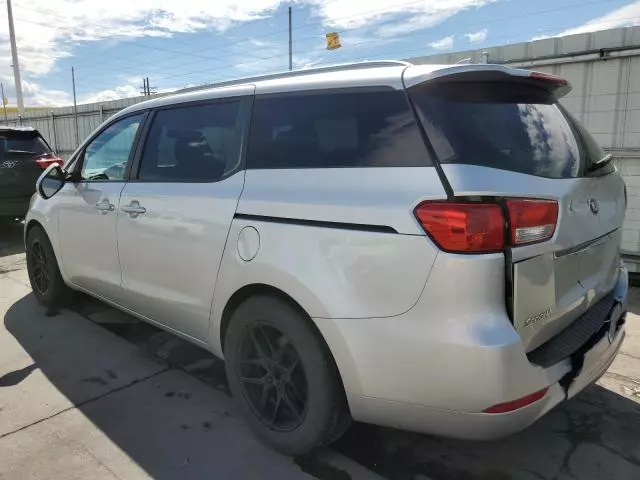 2015 KIA Sedona LX