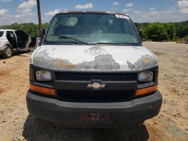 2004 Chevrolet Express G2500