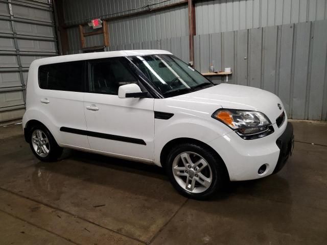 2011 KIA Soul +