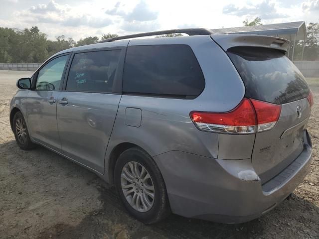 2012 Toyota Sienna XLE