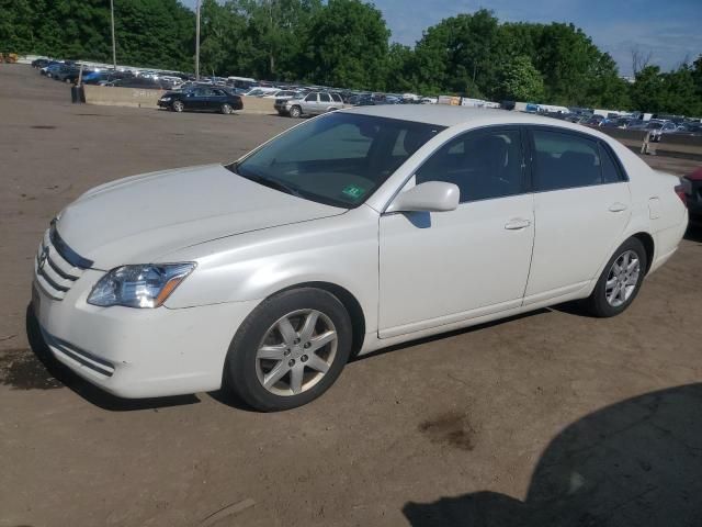 2005 Toyota Avalon XL