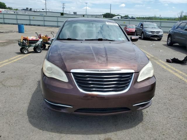 2013 Chrysler 200 Touring