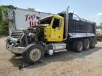 2010 Mack 700 GU700