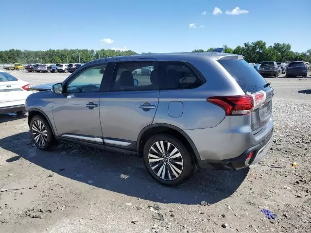 2019 Mitsubishi Outlander SE