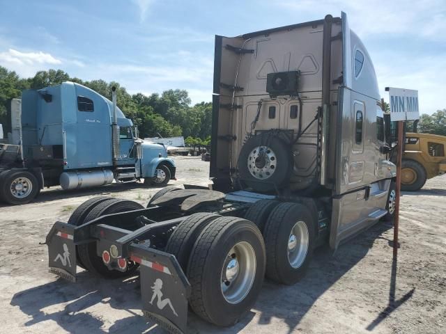 2017 Freightliner Cascadia 125