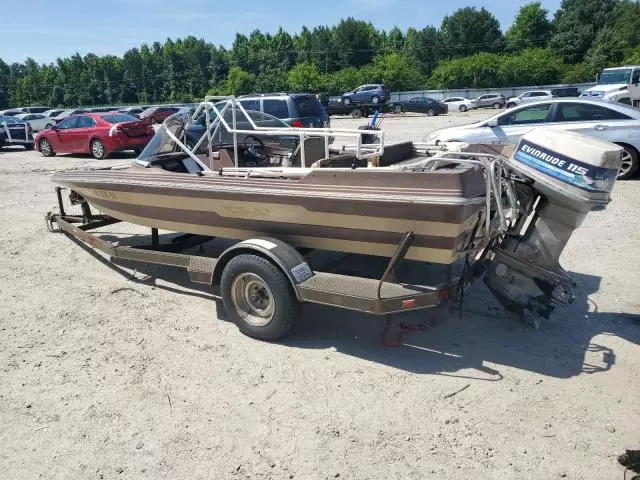 1982 Cajun Boat