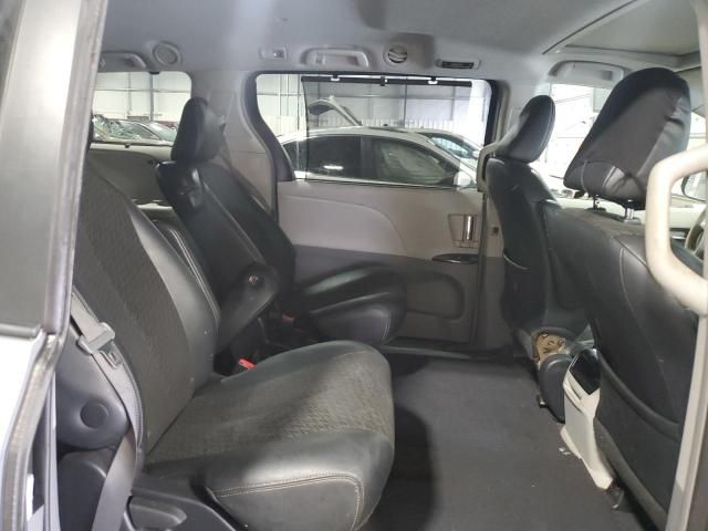 2011 Toyota Sienna Sport