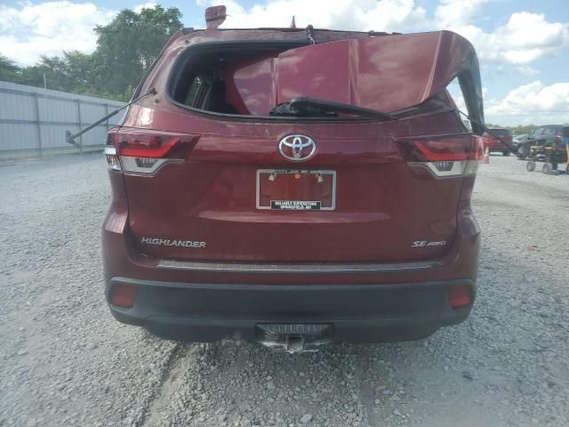 2019 Toyota Highlander SE