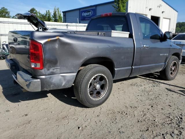 2004 Dodge RAM 1500 ST