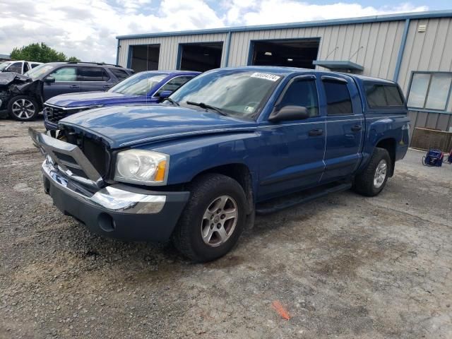 2005 Dodge Dakota Quad SLT