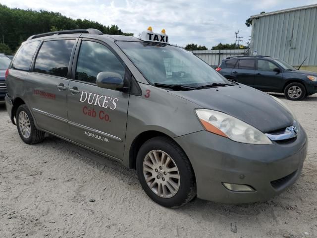 2007 Toyota Sienna XLE